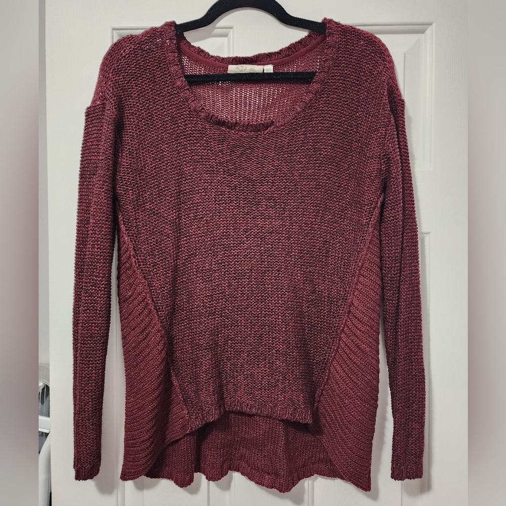 Maroon sweater